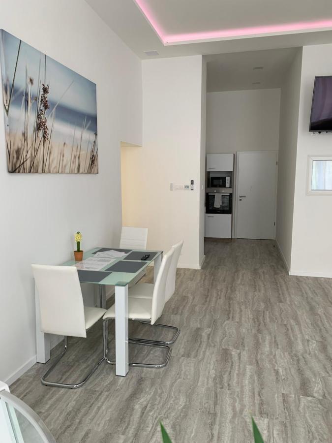 Luxury Apartment In The Central Будапеща Екстериор снимка